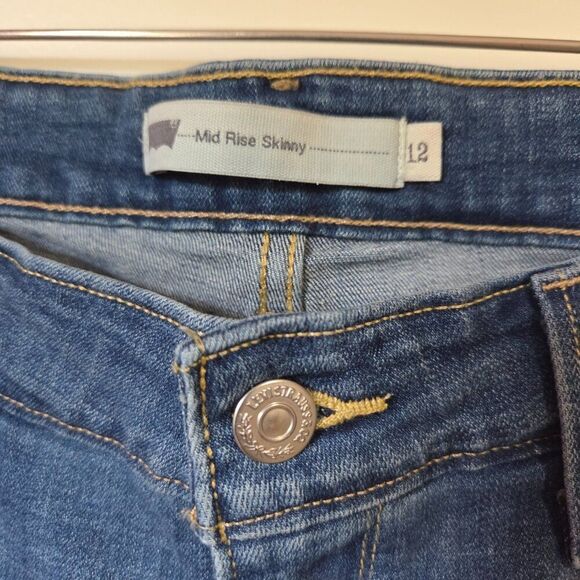 EUC LEVI'S MID RISE SKINNY STRETCH JEANS SIZE 12 SHORT / W31 / L30 - Picture 10 of 16